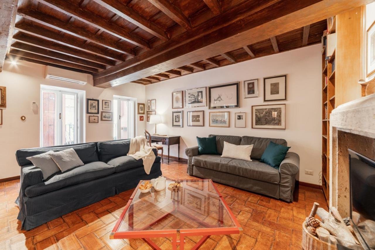 Domus Quiritum Charming, Appartamento D'Epoca A Campo De' Fiori Rom Eksteriør billede