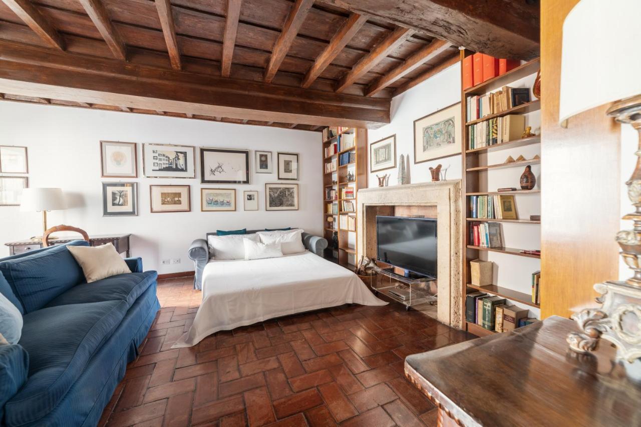 Domus Quiritum Charming, Appartamento D'Epoca A Campo De' Fiori Rom Eksteriør billede
