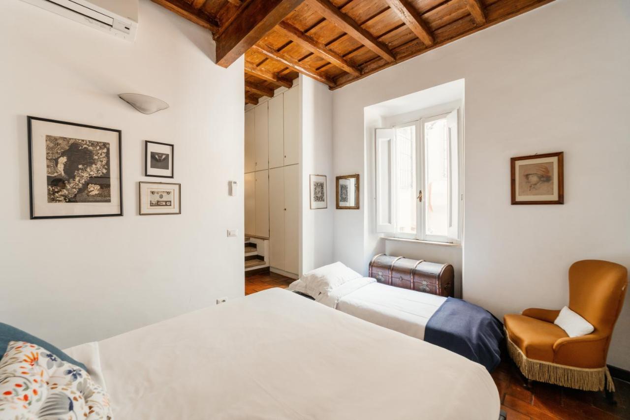 Domus Quiritum Charming, Appartamento D'Epoca A Campo De' Fiori Rom Eksteriør billede