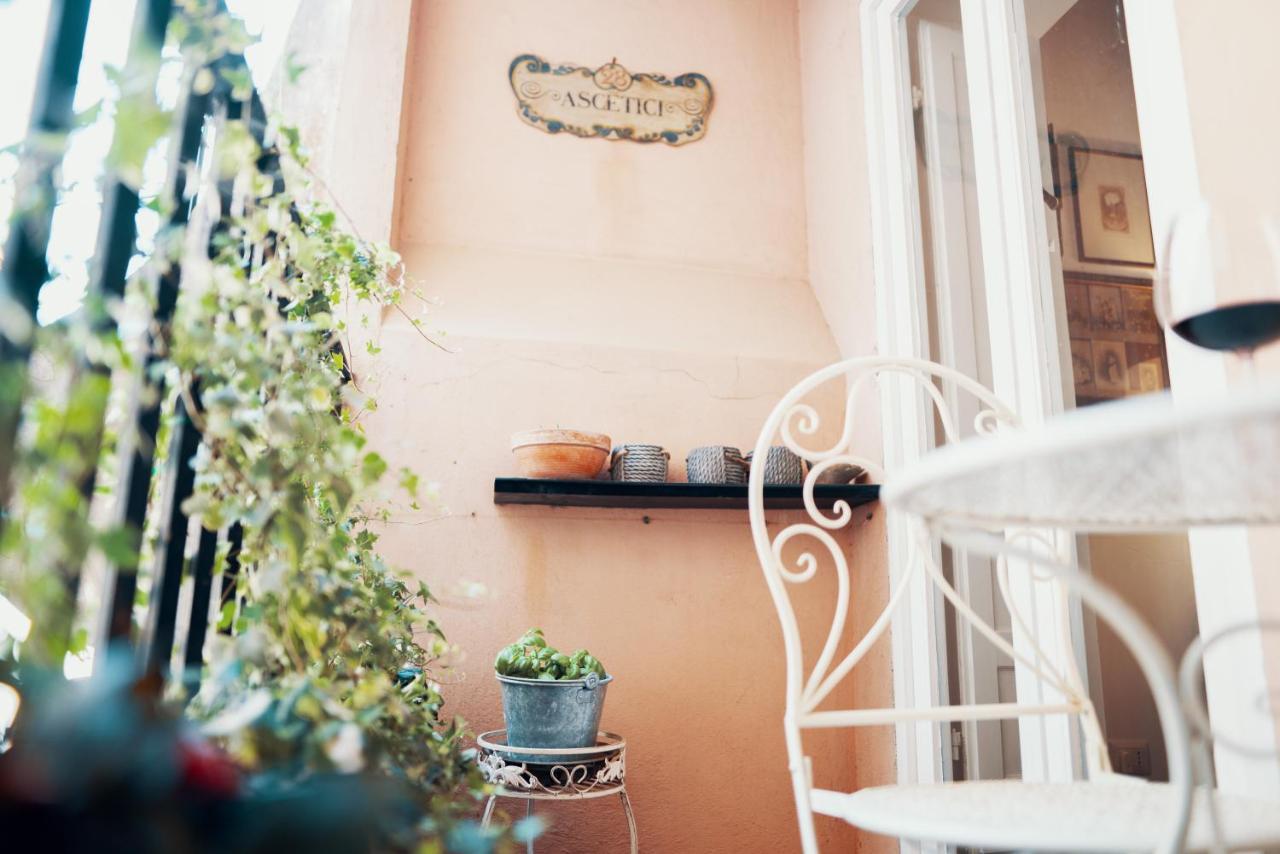 Domus Quiritum Charming, Appartamento D'Epoca A Campo De' Fiori Rom Eksteriør billede
