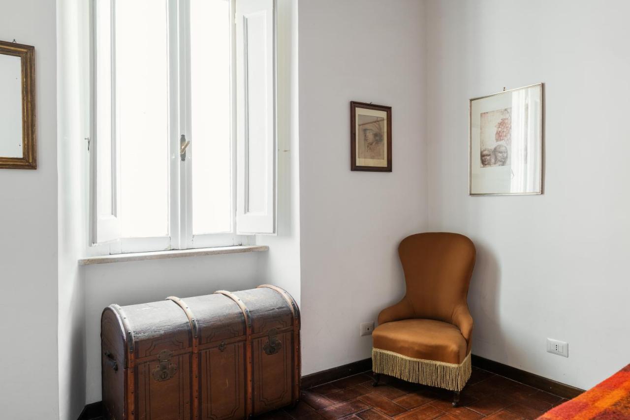 Domus Quiritum Charming, Appartamento D'Epoca A Campo De' Fiori Rom Eksteriør billede